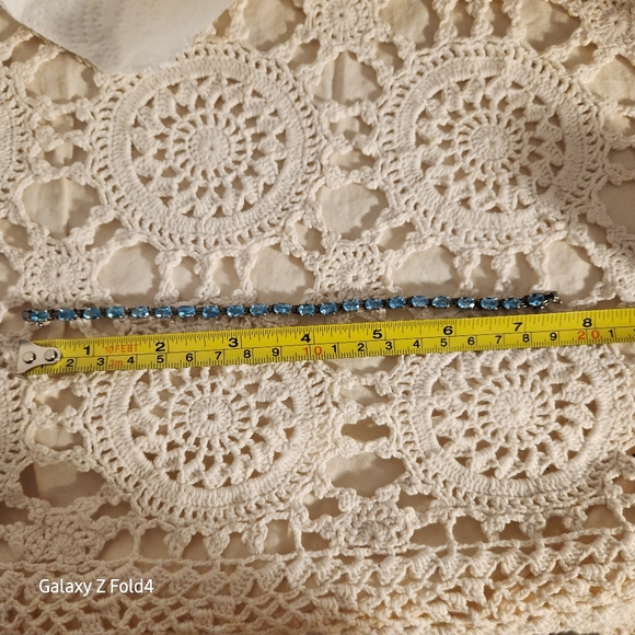 Elegant Blue Gemstone Bracelet - Picture 9 of 9